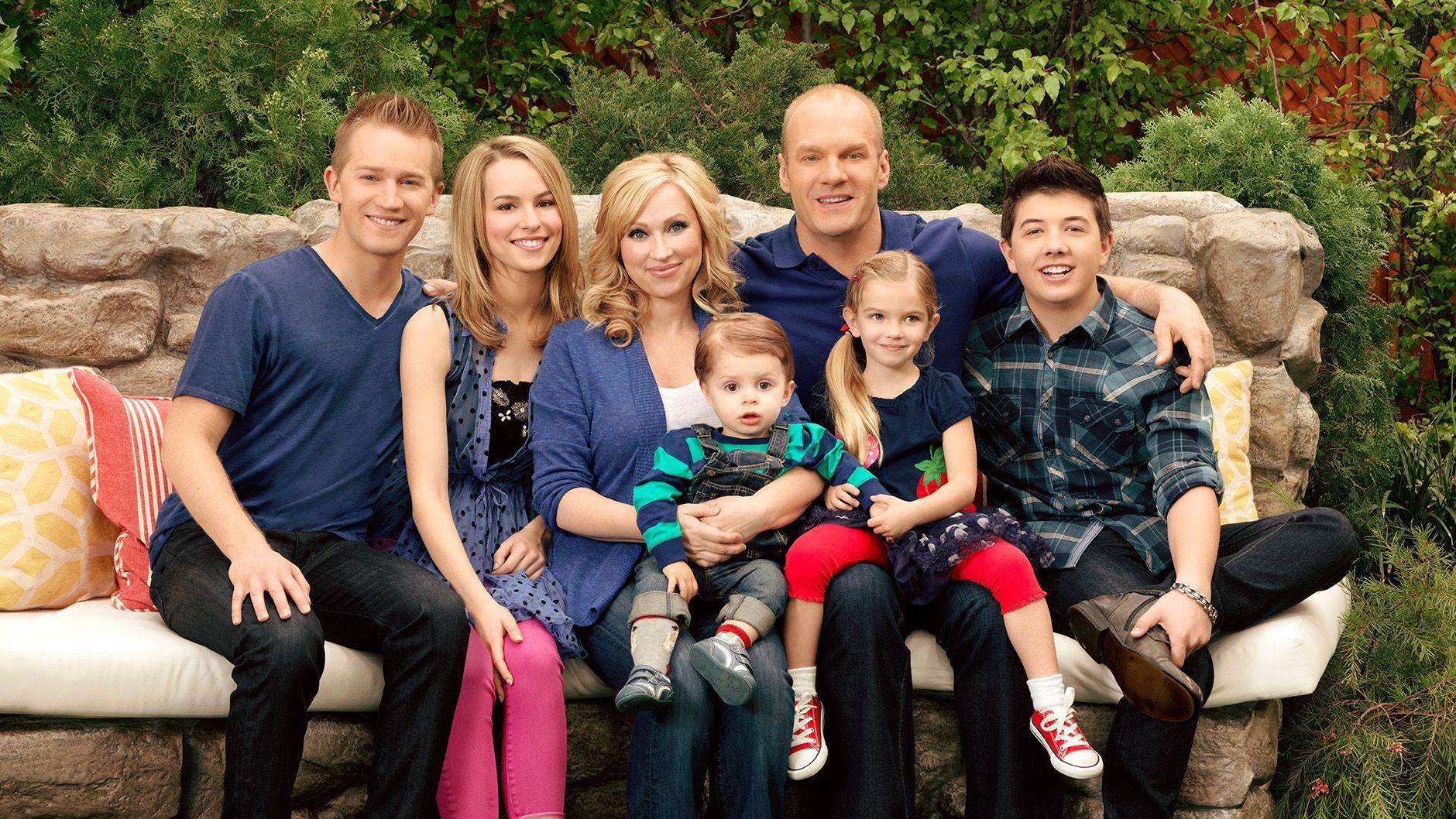Awesome Good Luck Charlie Wall Paper. Good Luck Charlie Wallpaper