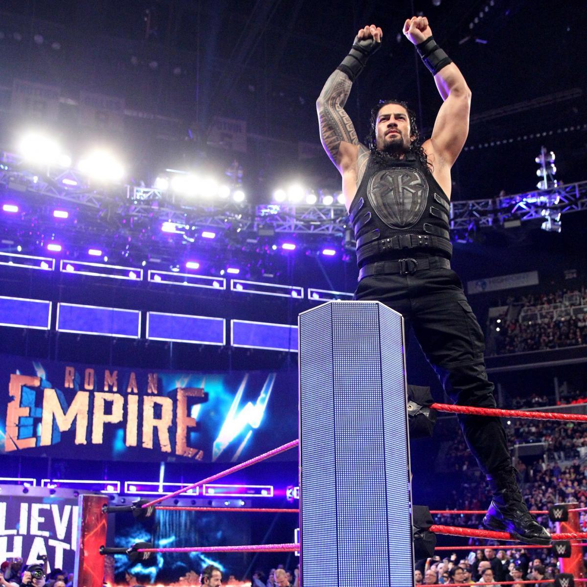 Roman Reigns vs Braun Strowman: photo