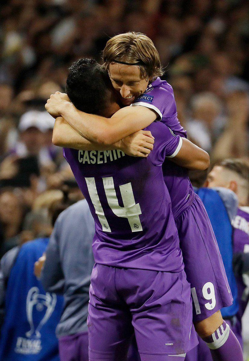 Casemiro & Modric Real Madrid Champions League 12 duodecima Cardiff