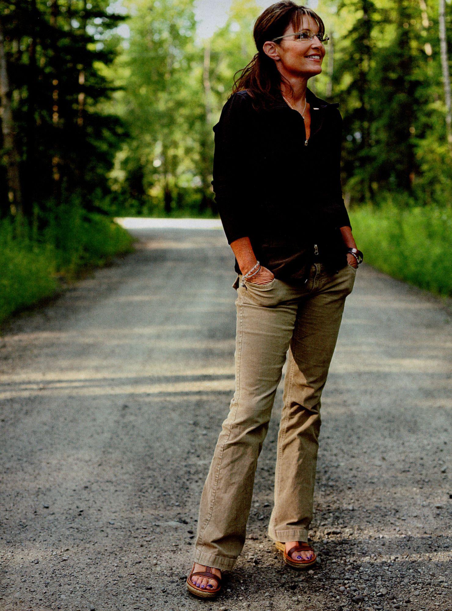Sarah Palin's Feet wikiFeet.