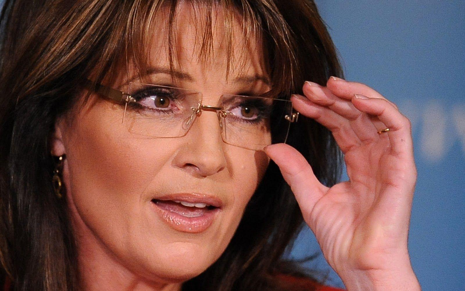 Sarah Palin: This isn't racist, but it's Pretty Ignorant