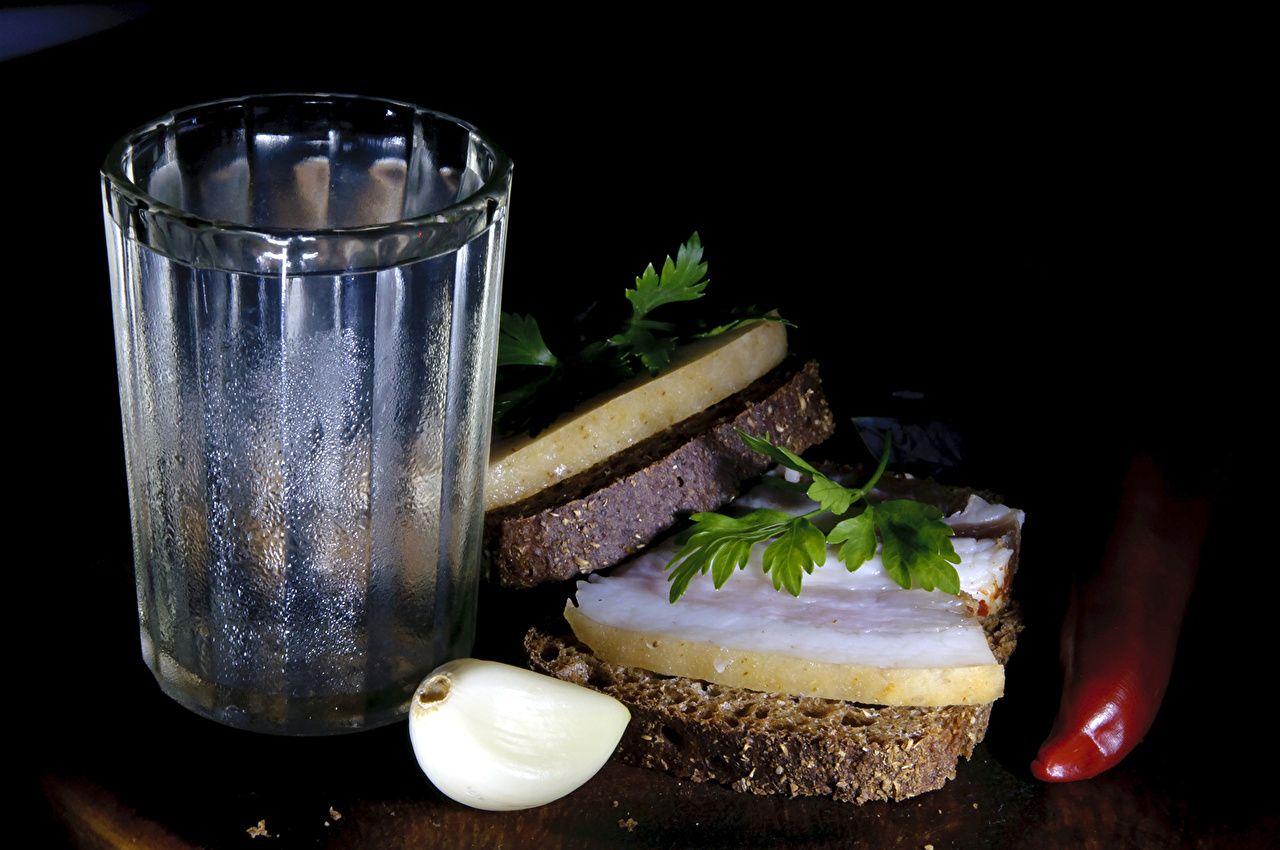 Picture Vodka Salo Bread Highball glass Allium sativum Food