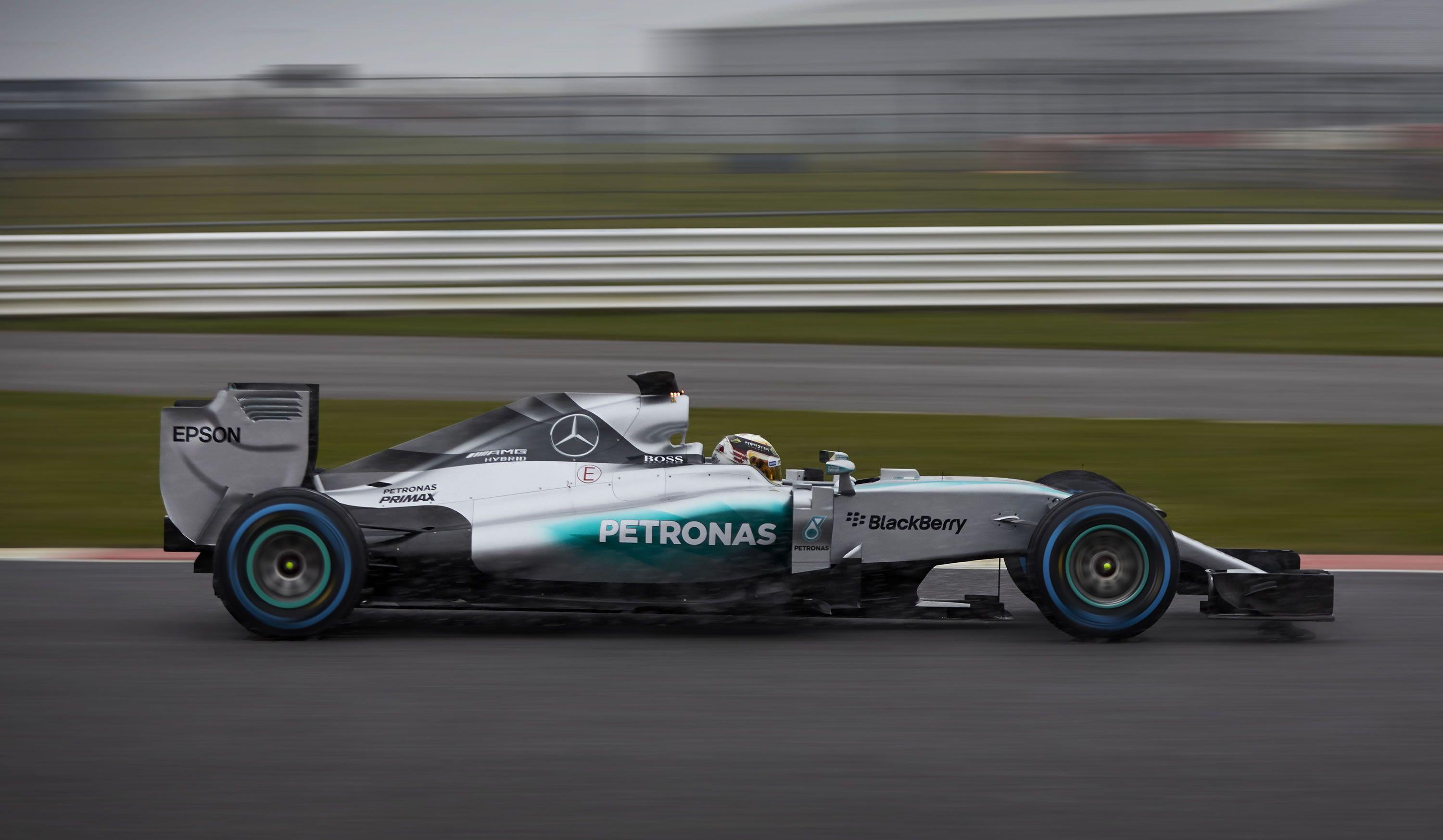 Formula 1: Mercedes Benz Cars