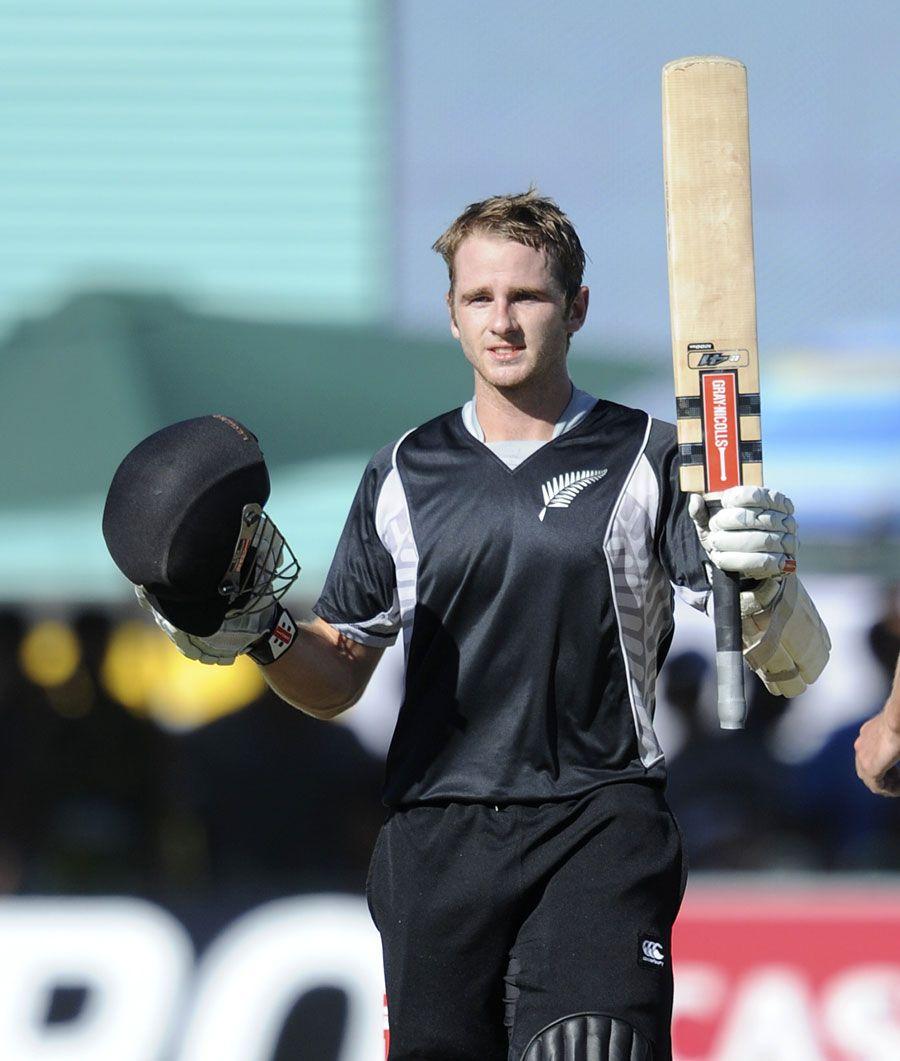 Kane Williamson celebrates his hundred. Photo. South Africa v New