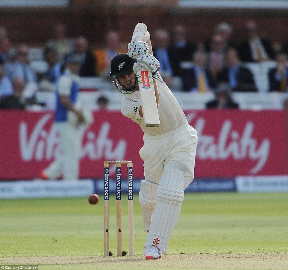 Kane Williamson smashes unbeaten 92 as New Zealand close day two