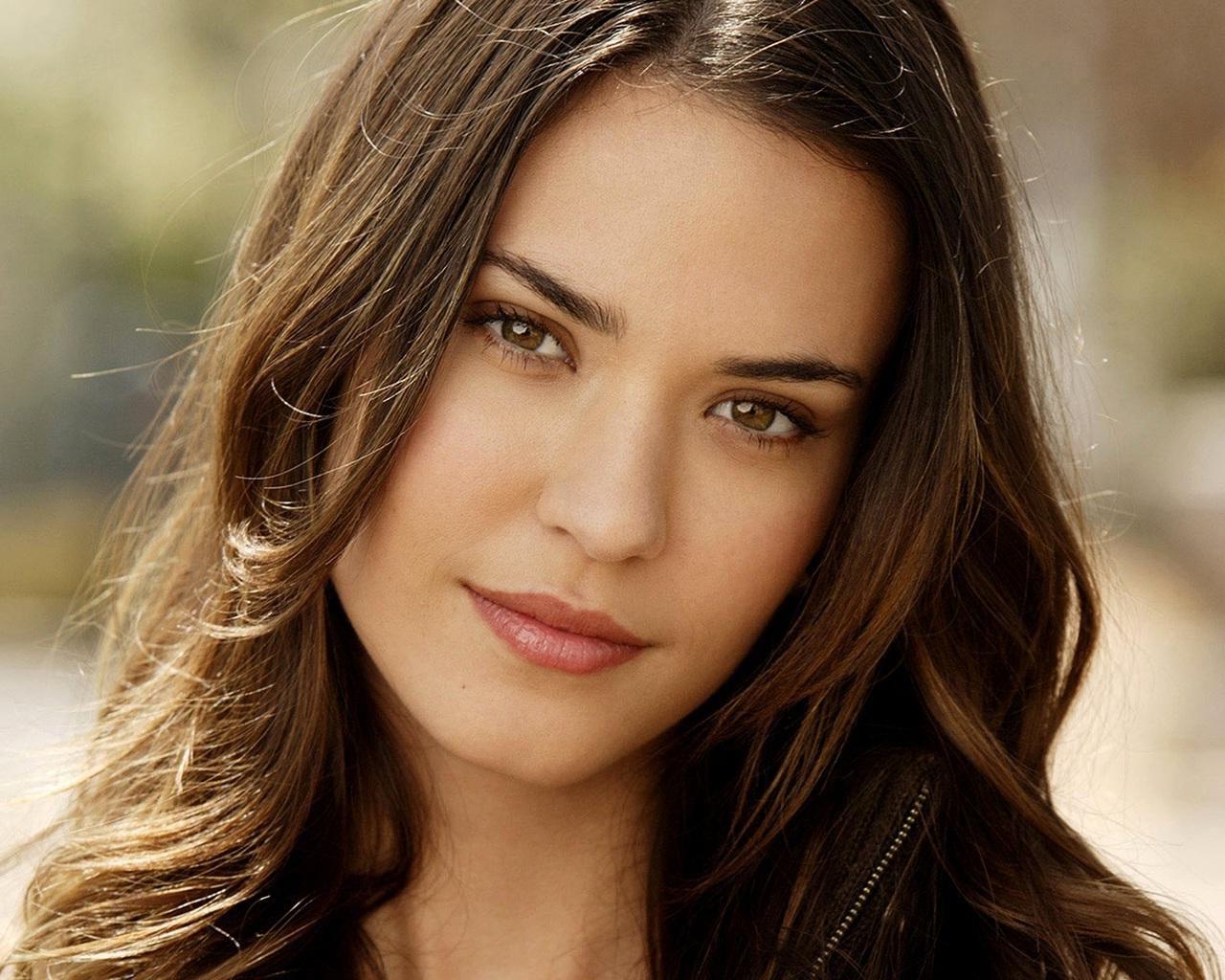 Odette Annable Wallpapers - Wallpaper Cave