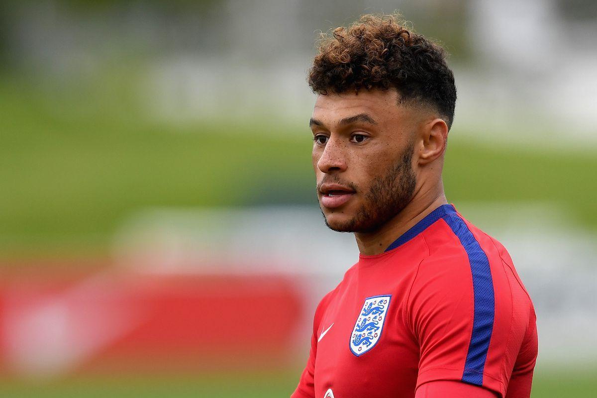 Silly Arsenal Man Alex Oxlade Chamberlain Rejects Chelsea Move