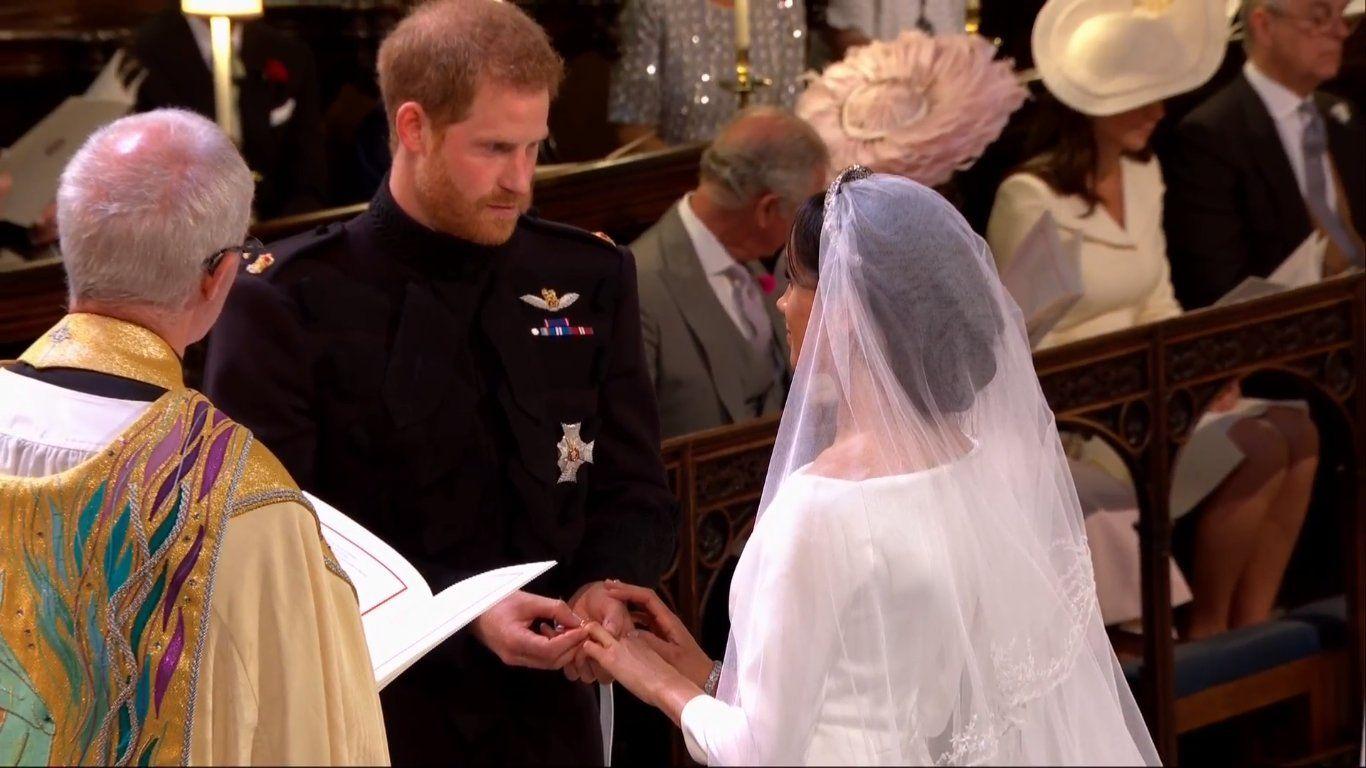 Meghan Markle & Prince Harry Are Official Married & Our Hearts Just