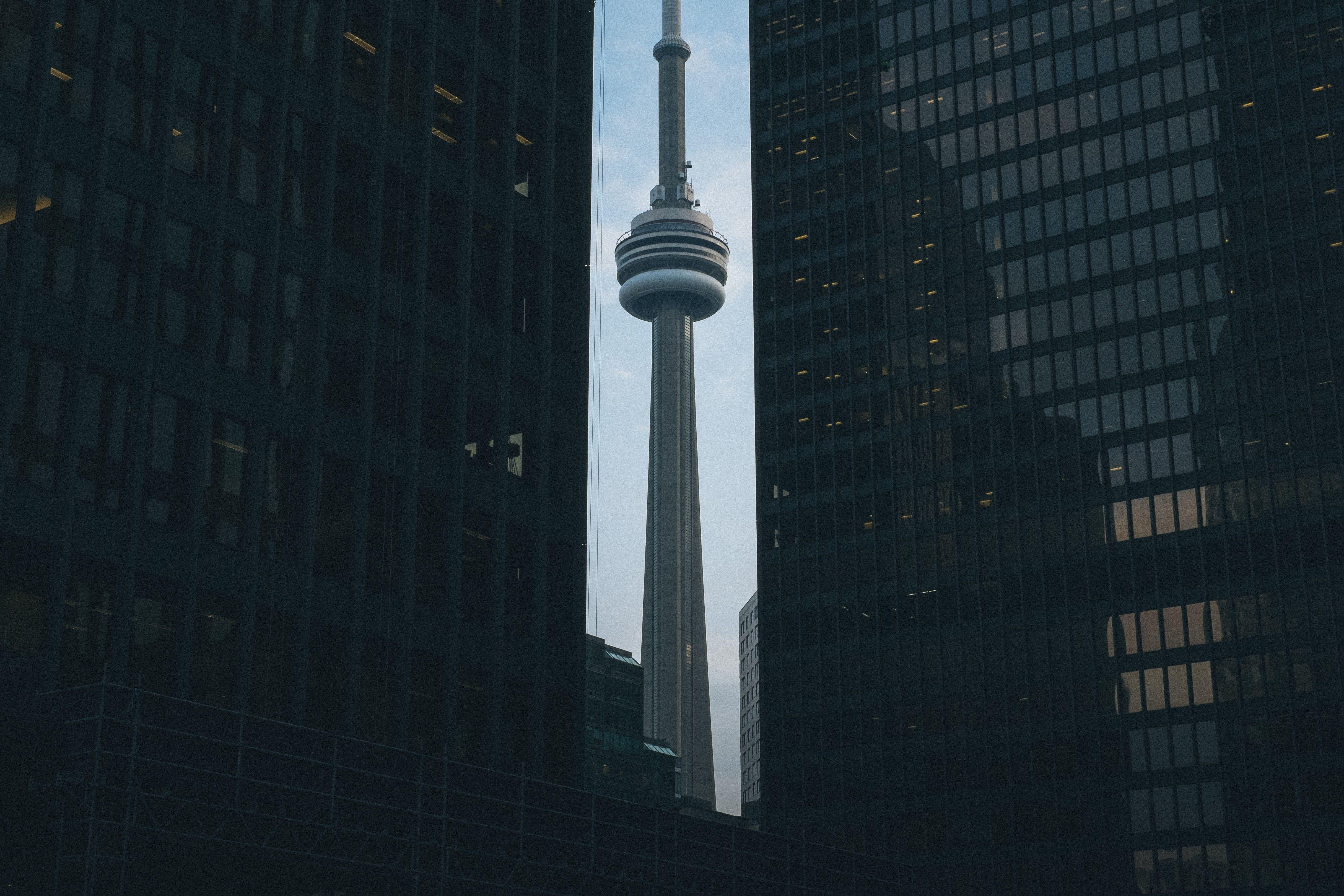 CN Tower 4k Ultra HD Wallpaper