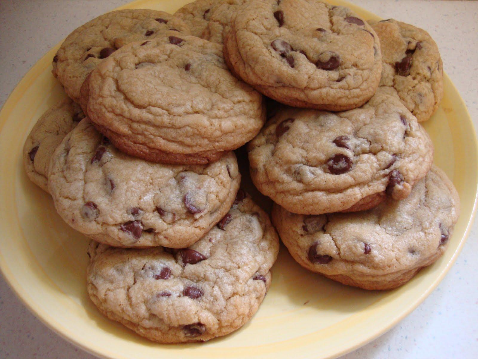 Gooey Chocolate Chip Cookies HD Wallpaper, Background Image