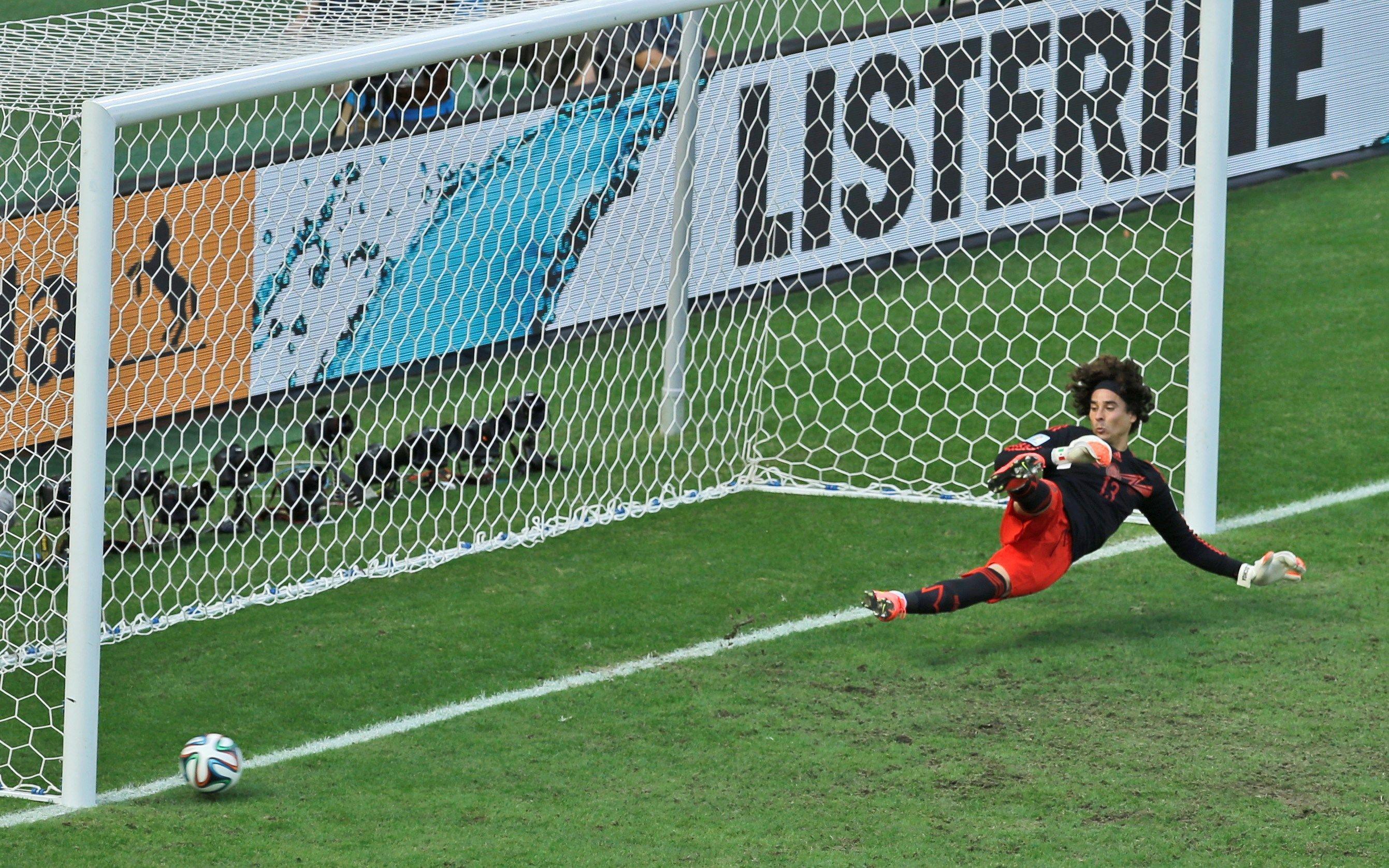 guillermo ochoa macbook wallpaper HD ochoa category