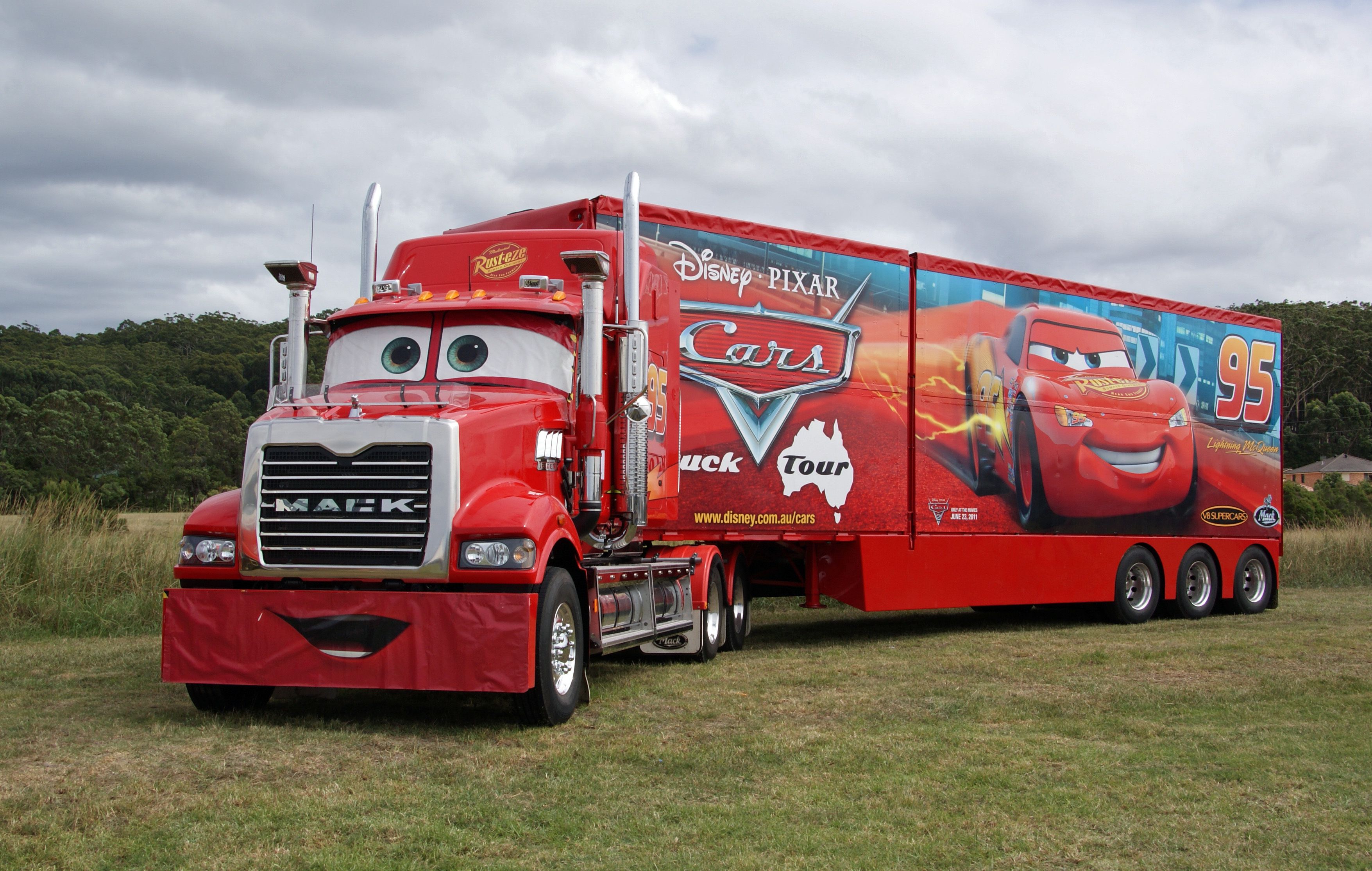 Download wallpaper red, tractor, trailer, truck free desktop