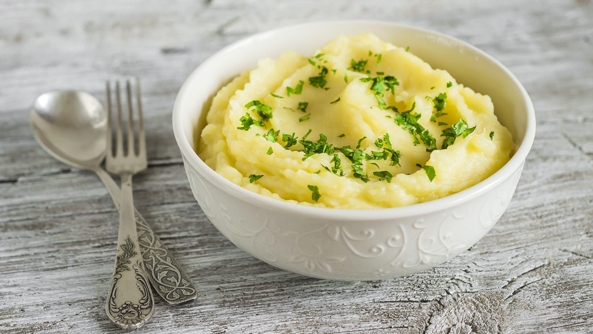 Mashed potatoes Recipe. Spoons of Spice