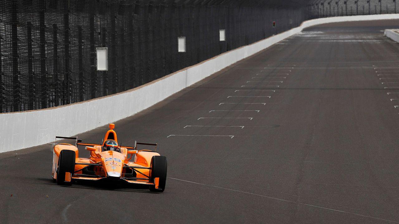 Fernando Alonso's Indy 500 car. Motor1.com Photo