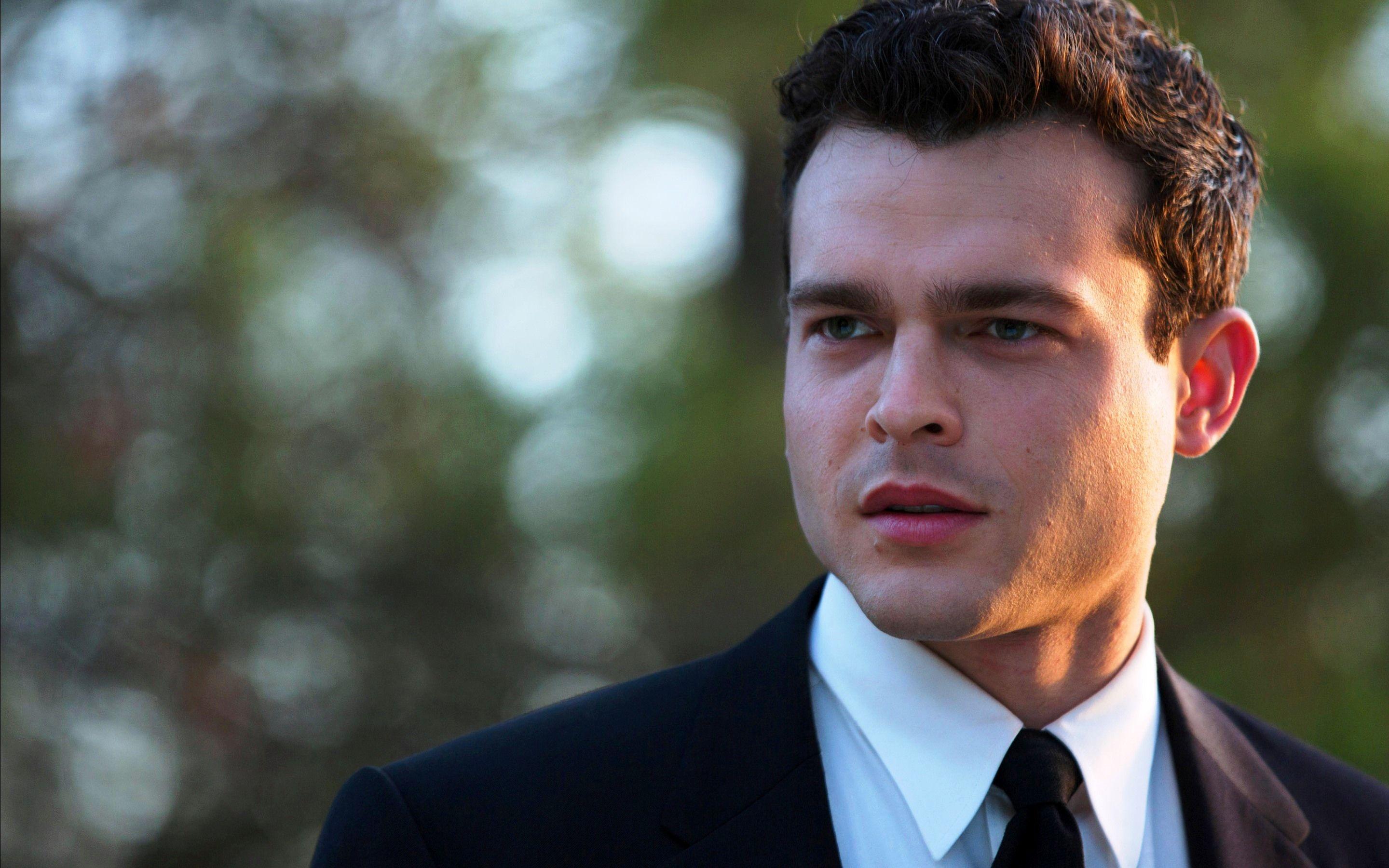 Alden Ehrenreich In Rules Don't Apply 2016 Wallpaper