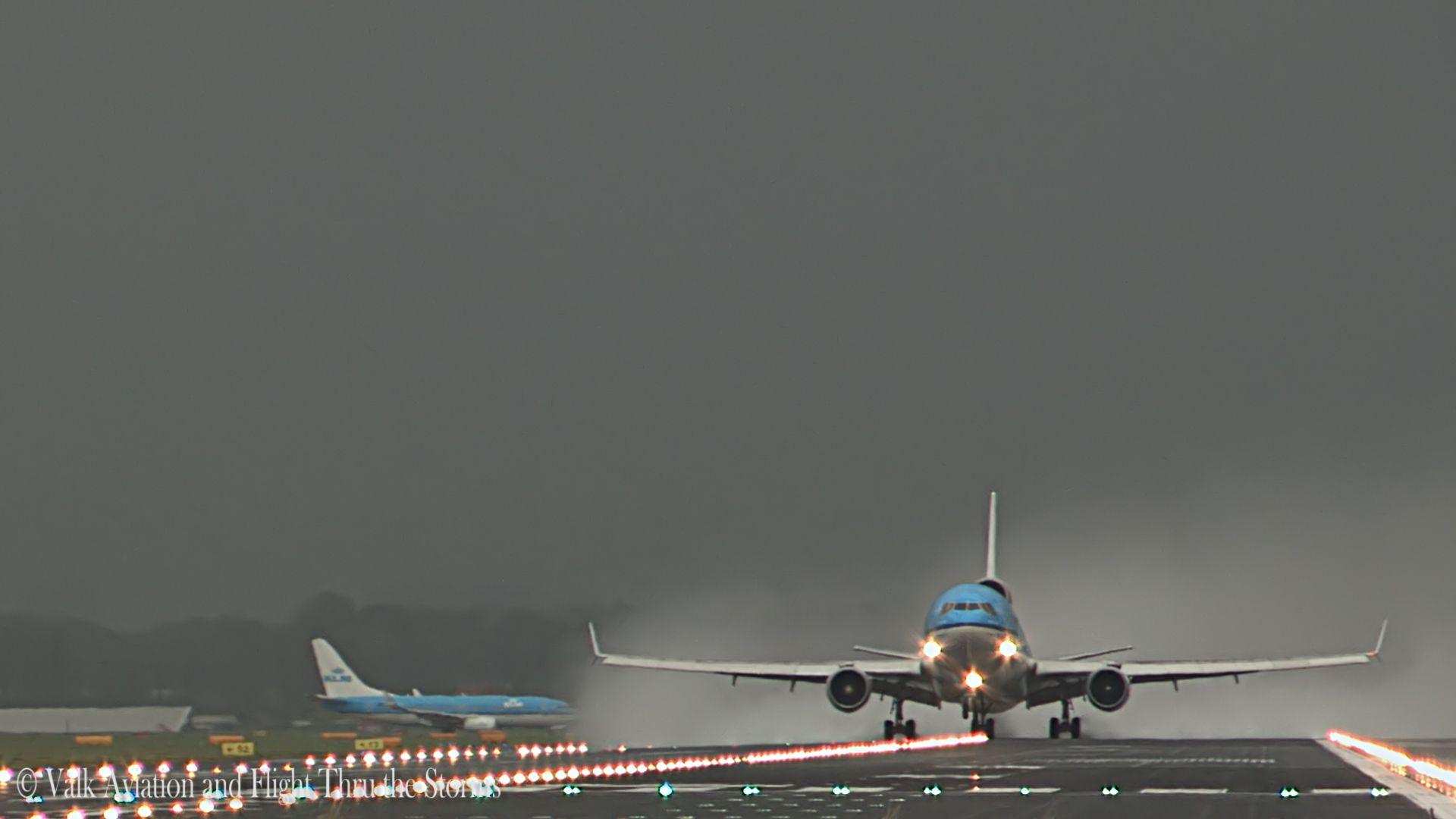 Stormy Departure KLM MD11