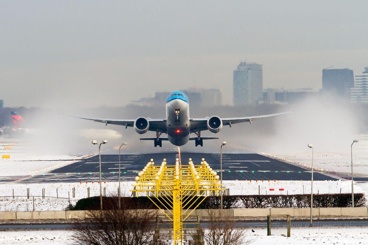 KLM vliegtuig foto Boeing 737 747 777 Airbus A330 Fokker 50 70 100