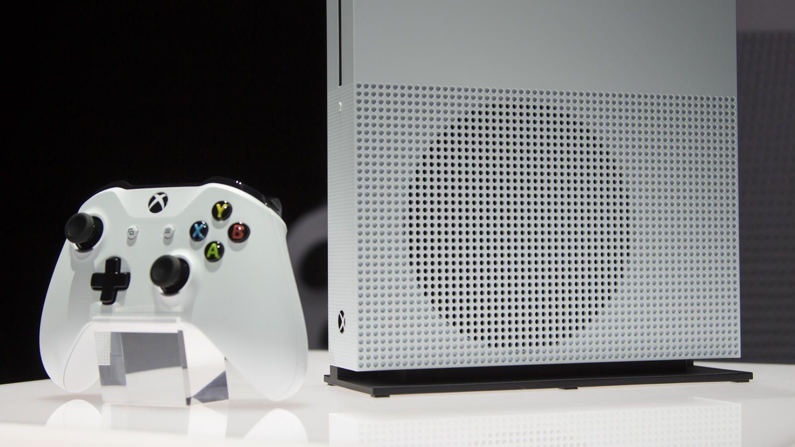 ICXM.net reveals Xbox One S to be much smaller than