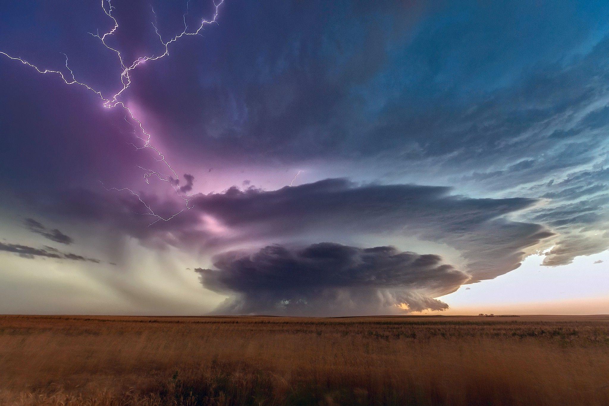 South Dakota Storm. [Desktop wallpaper 2048×1365]. Sky & Clouds