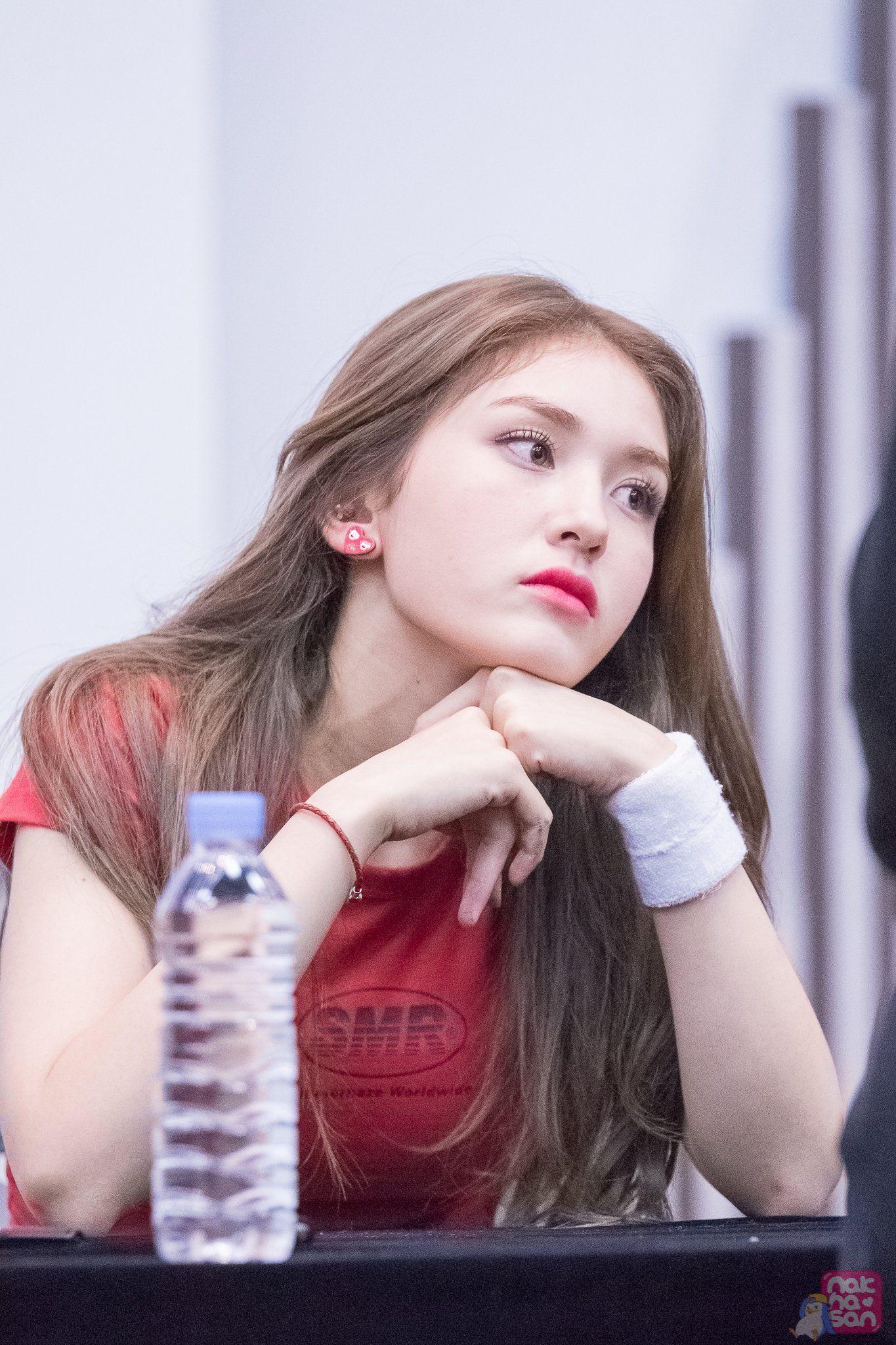 ❄ Official JEON SOMI (전소미) Thread ❄ Giverny, Reebok, American
