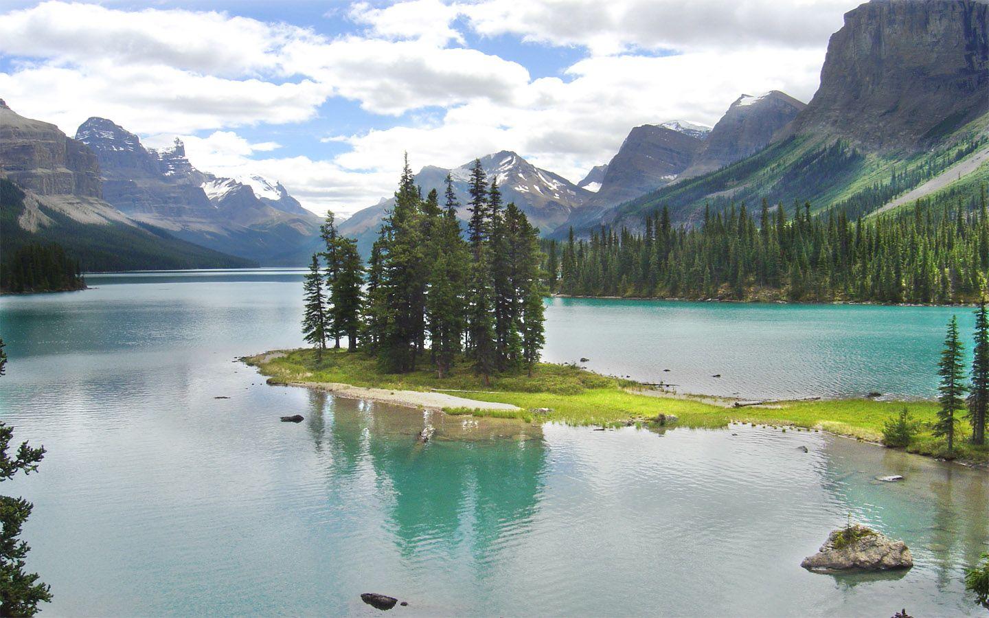 Maligne Lake Wallpapers - Wallpaper Cave