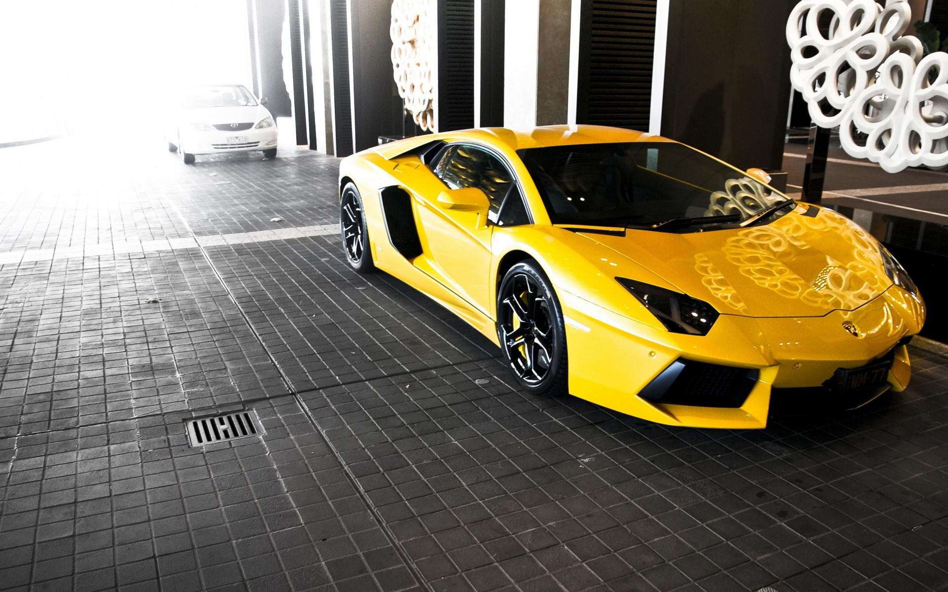 Yellow Lamborghini Wallpapers - Wallpaper Cave