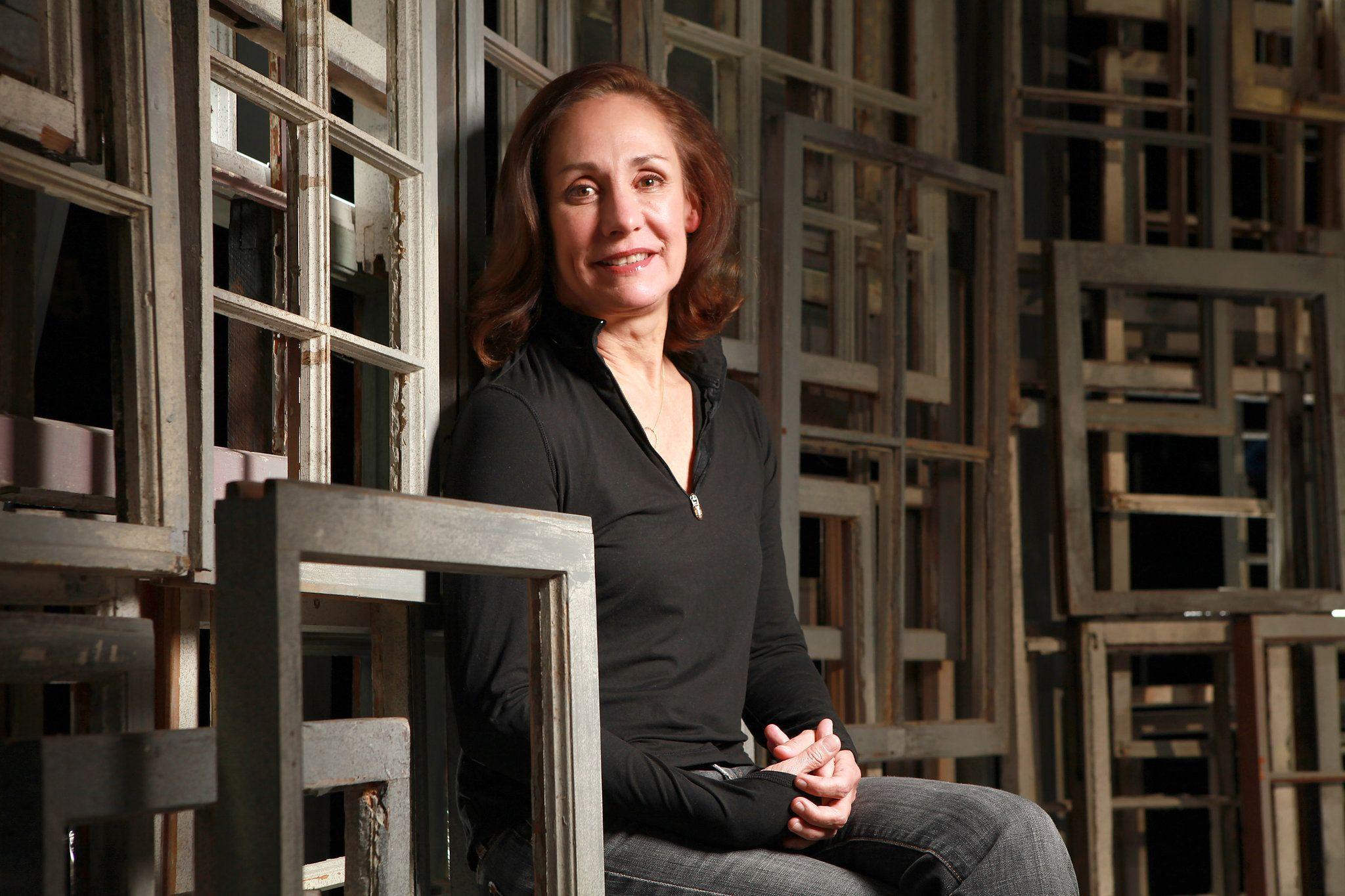 Pictures of Laurie Metcalf, Picture.