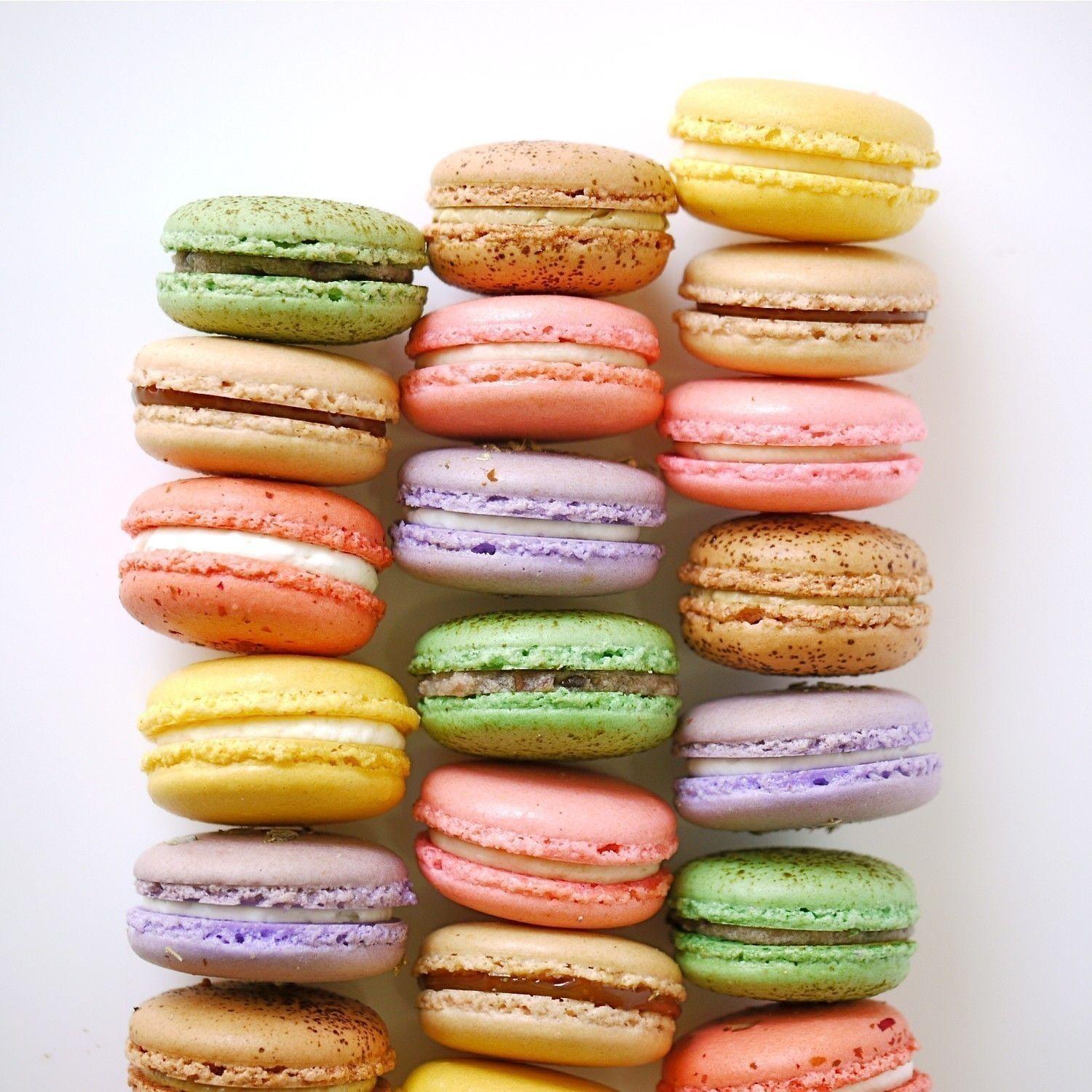 July 2015 Macaron Desktop Wallpaper