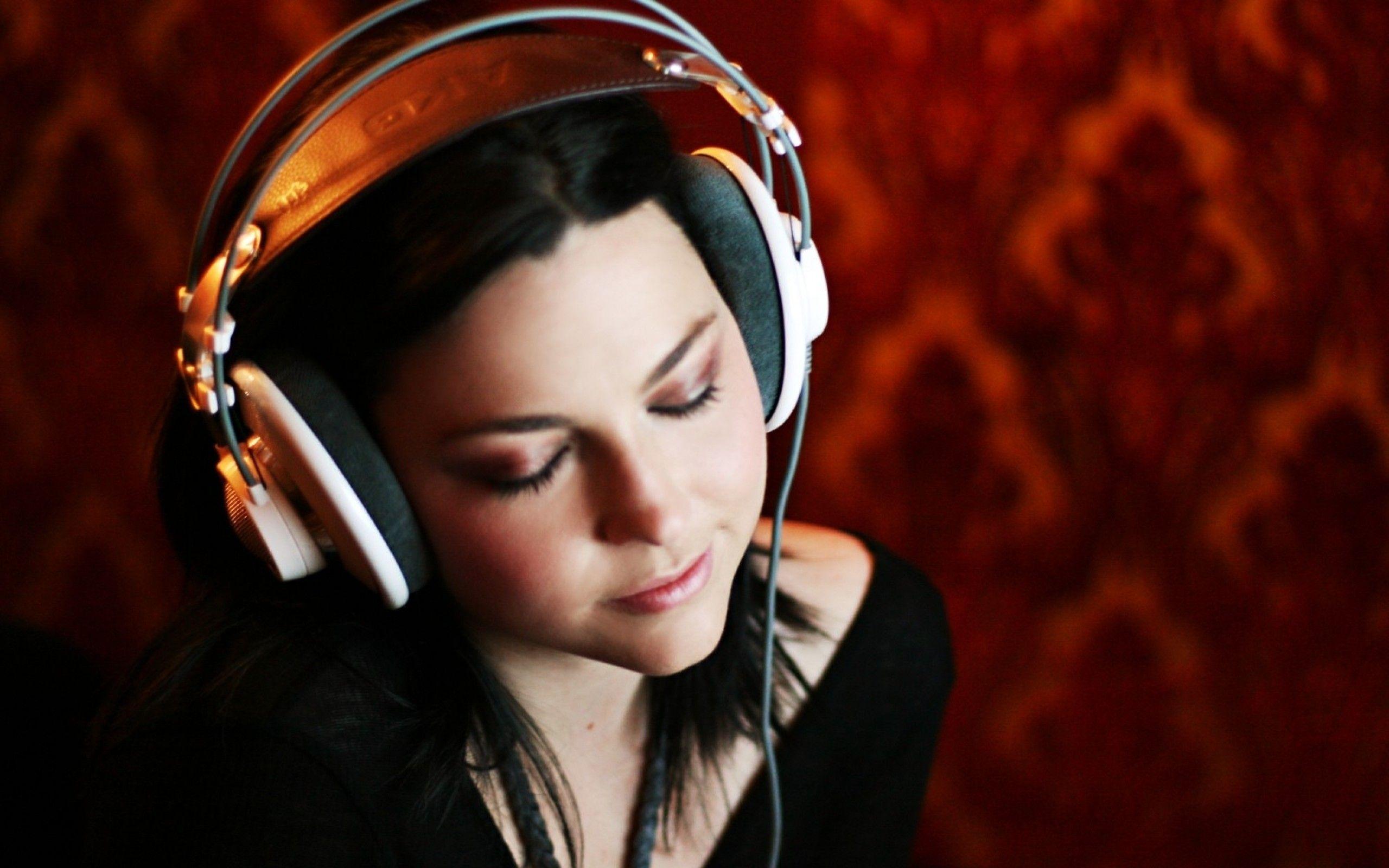 Amy Lee Wallpaper and Background Image