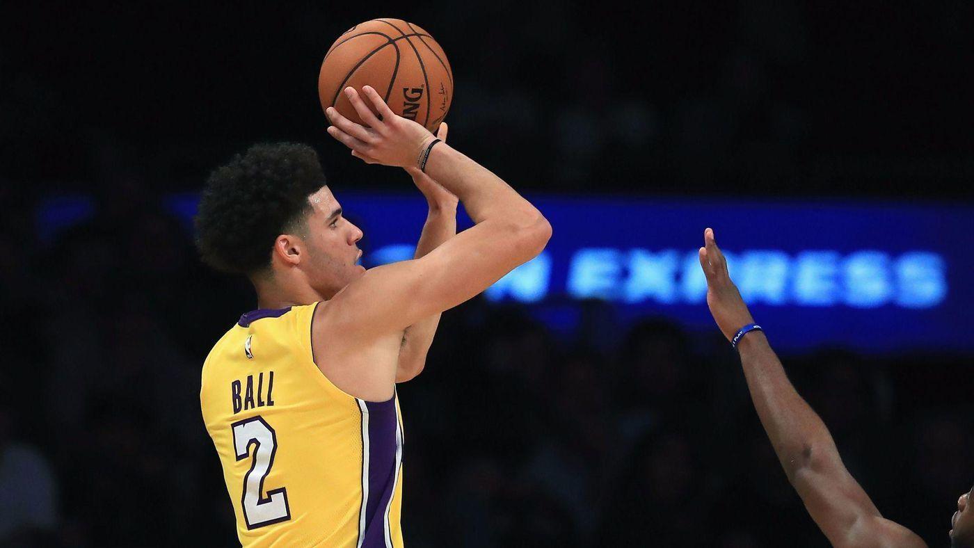 Lonzo Ball sits out Lakers' preseason finale against Clippers as
