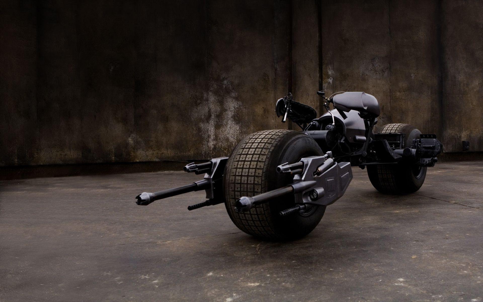 Christopher Nolan's Batcycle a.k.a. The Batpod. affaires