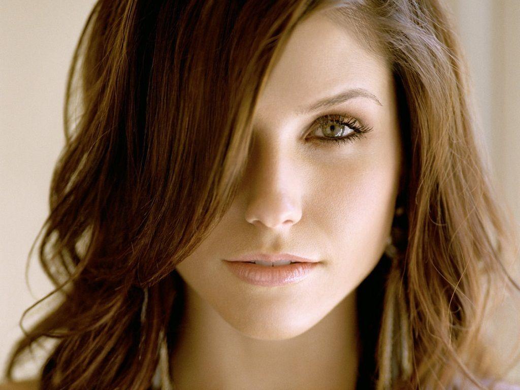 Sophia Bush 13098 1024x768 px