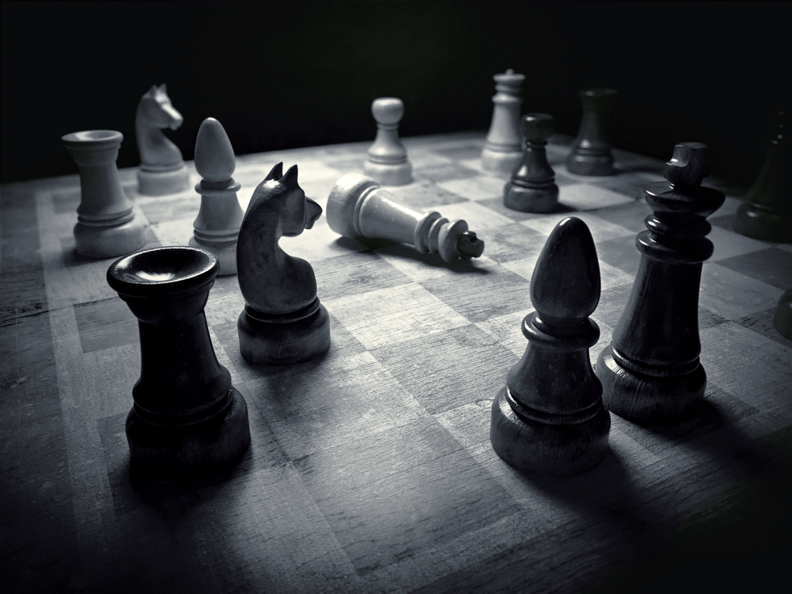 Chess Game Monochrome 4K Wallpaper - Best Wallpapers