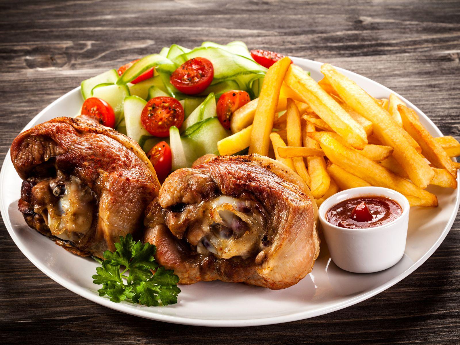 Chicken Desktop Wallpaper.Picture Tomatoes French Fries Roast