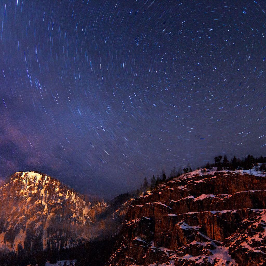 InterfaceLIFT Wallpaper: Milky Way Circular Star Trails