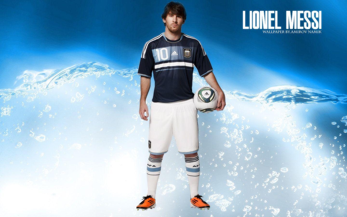 Lionel Messi Cool In Argentina Wallpaper