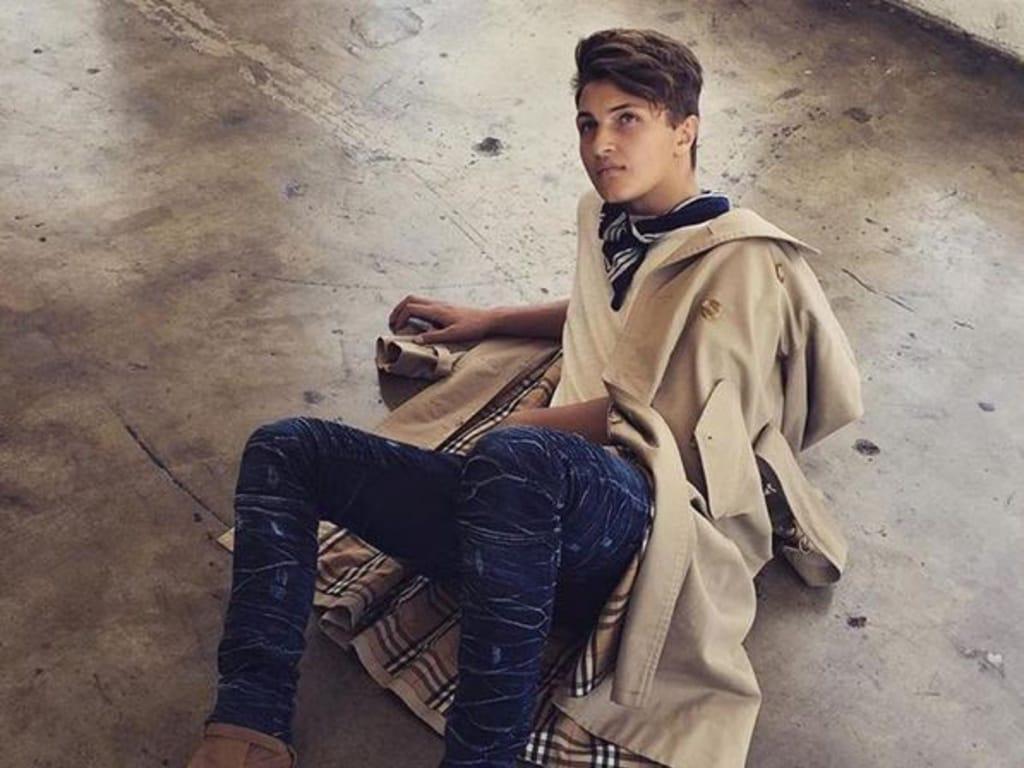 Picture of Anwar Hadid