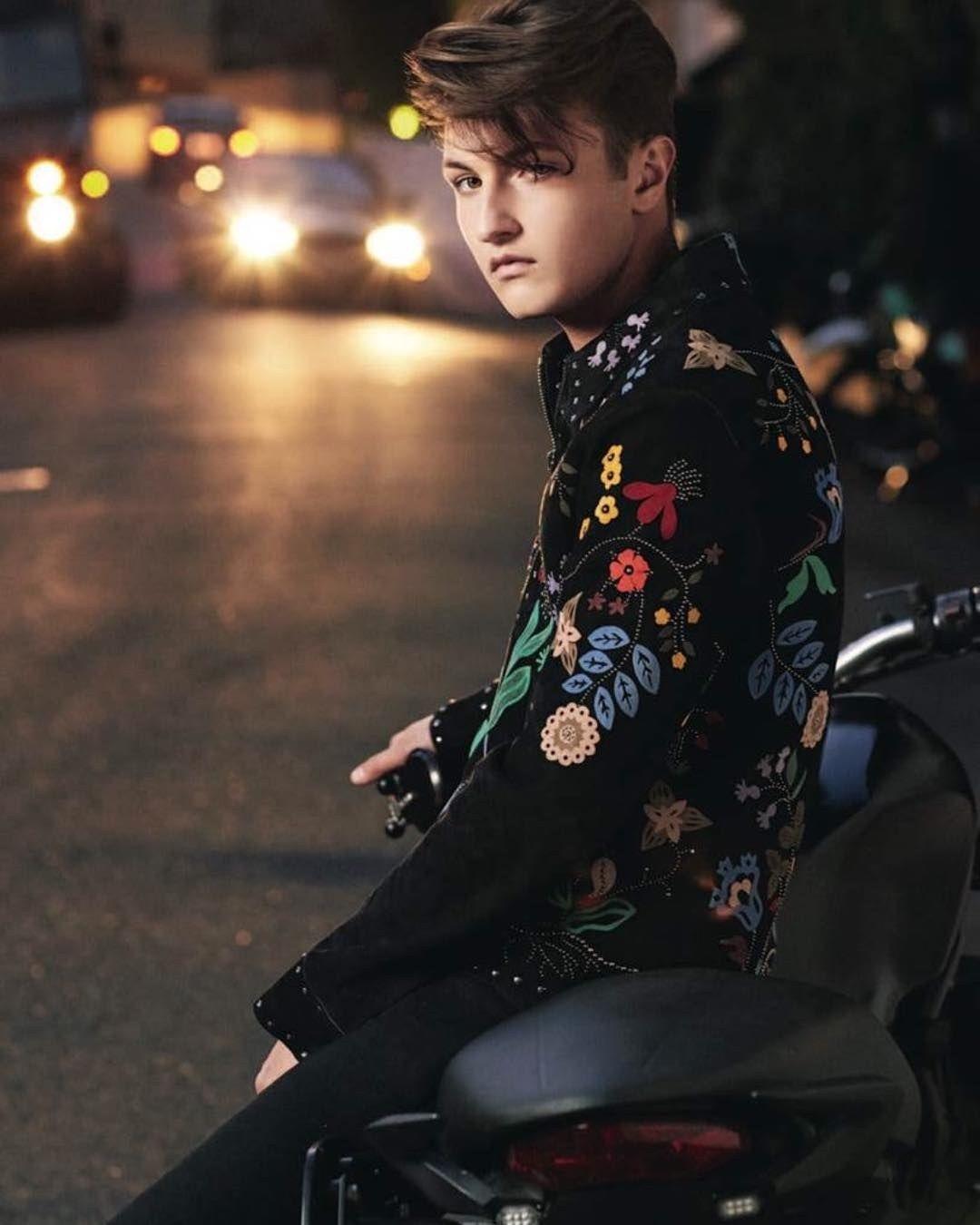 Anwar Hadid's Best Instagram Photo
