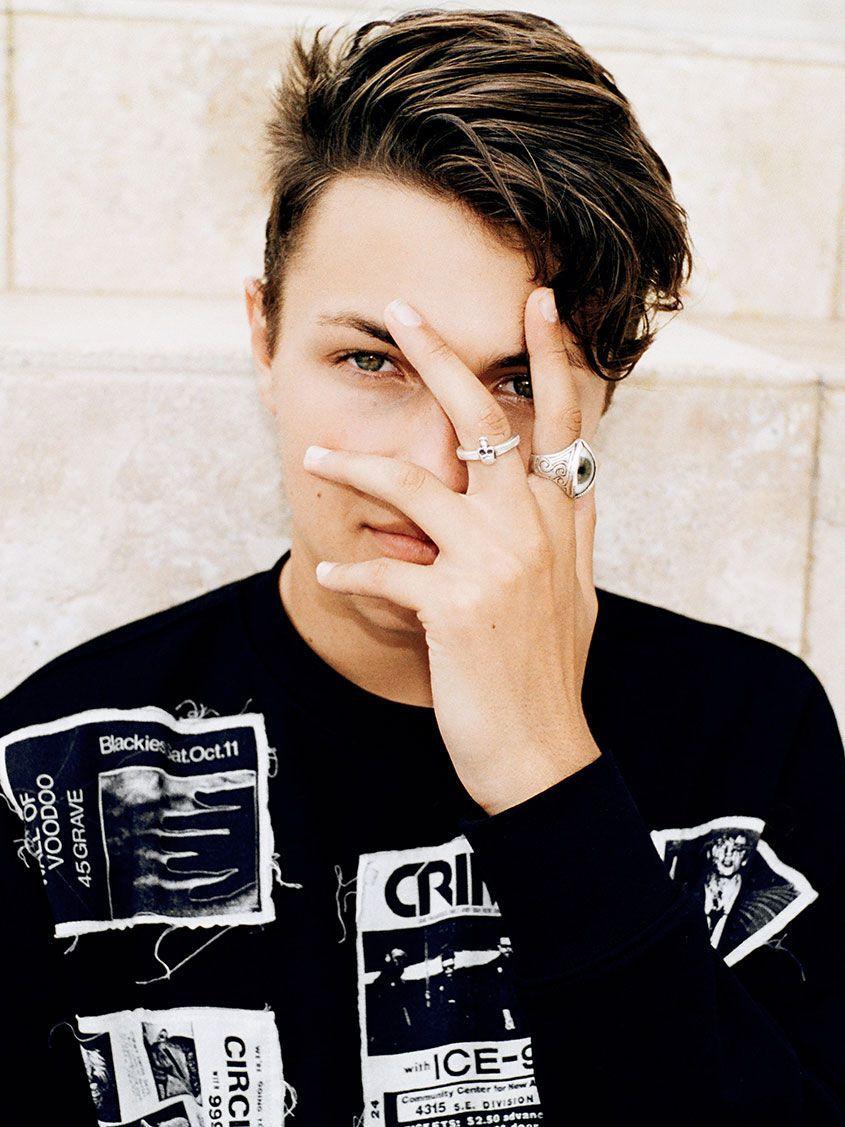 Hadids the new Kardashians? Gigi's brother is now modeling, too