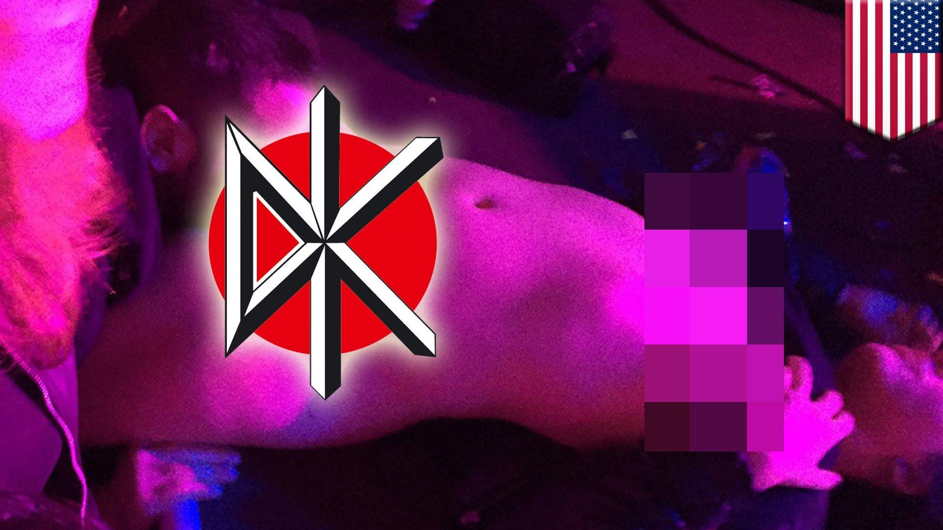 Public sex: Dead Kennedys fans give performance at Belly Up