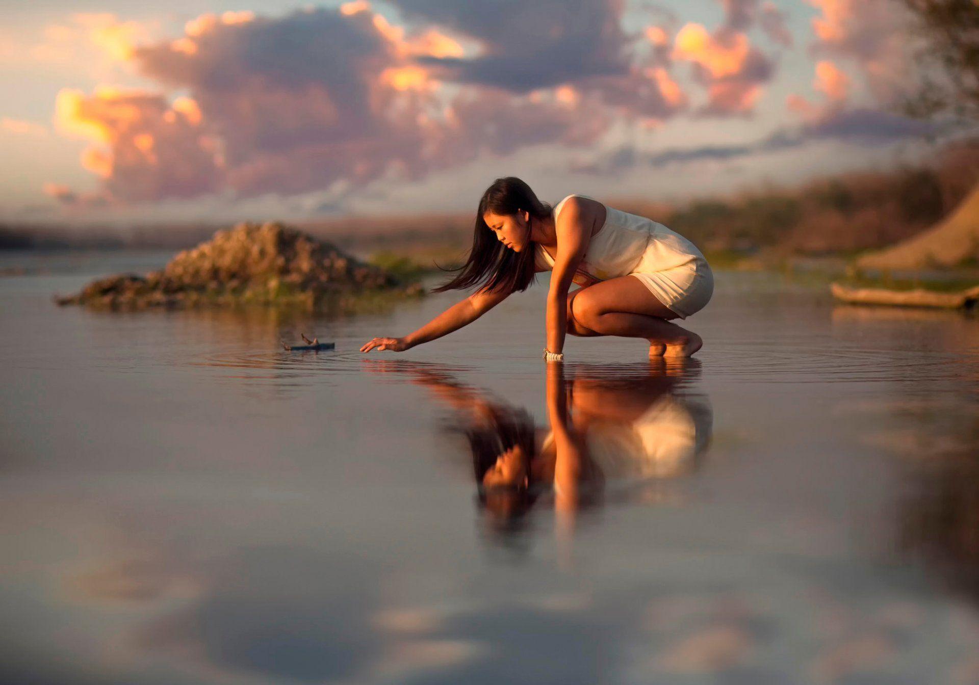 water girl eastern appearance reflection ripple clouds HD wallpaper