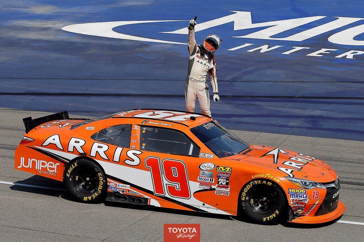 Daniel Suarez gets his 1st Xfinity Series race at Michigan