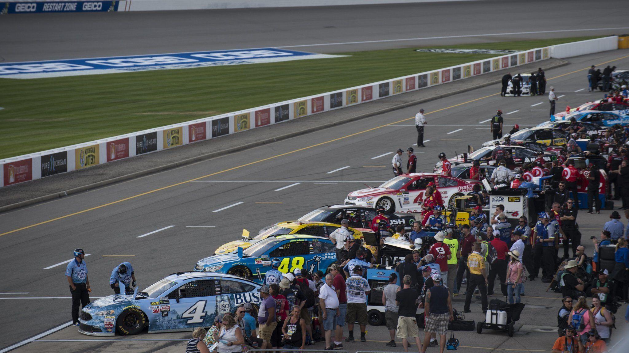 Vegas odds, paint scheme peek for Pure Michigan 400 NASCAR race at