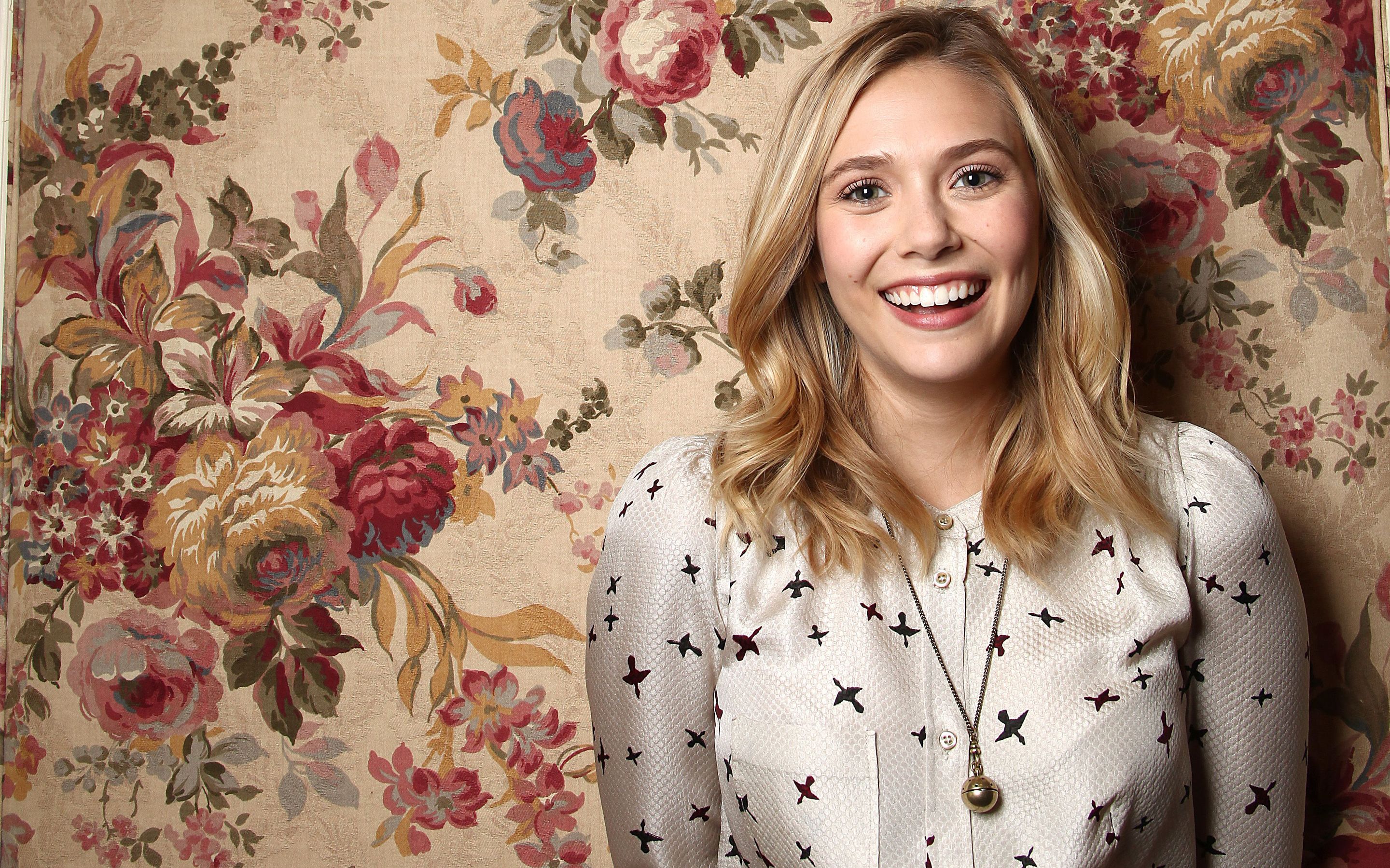 Elizabeth Olsen 2015 Wallpaper
