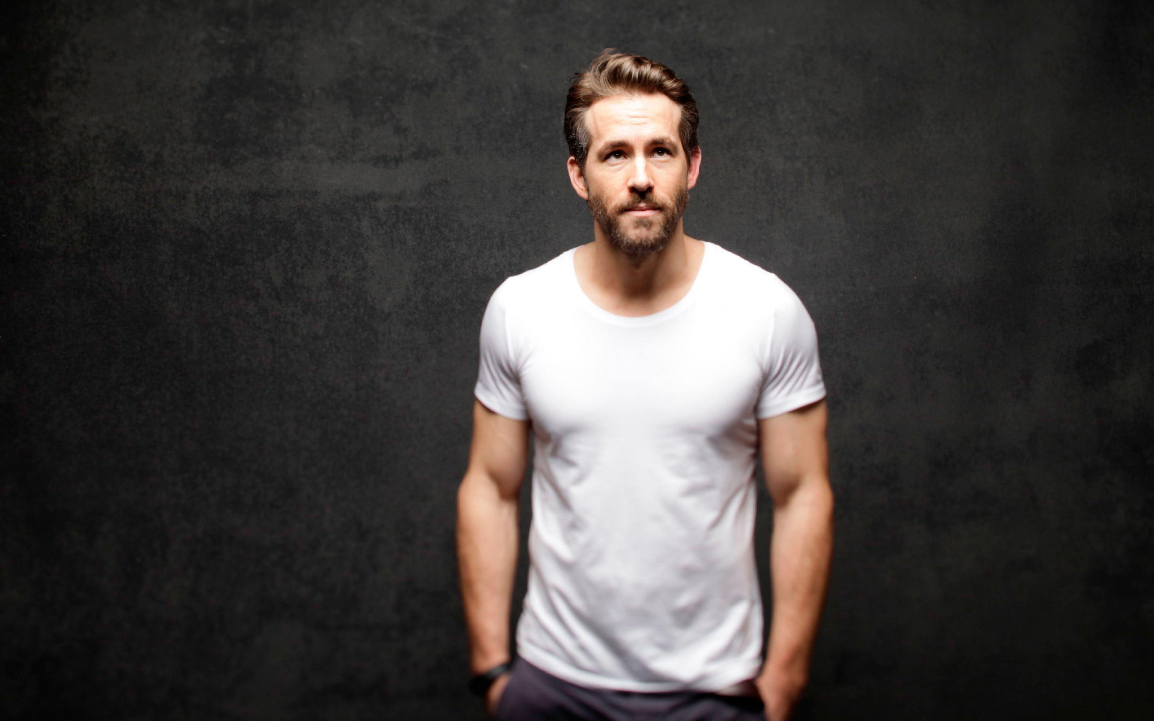 Ryan Reynolds Widescreen Wallpaper 53076 3840x2400 px