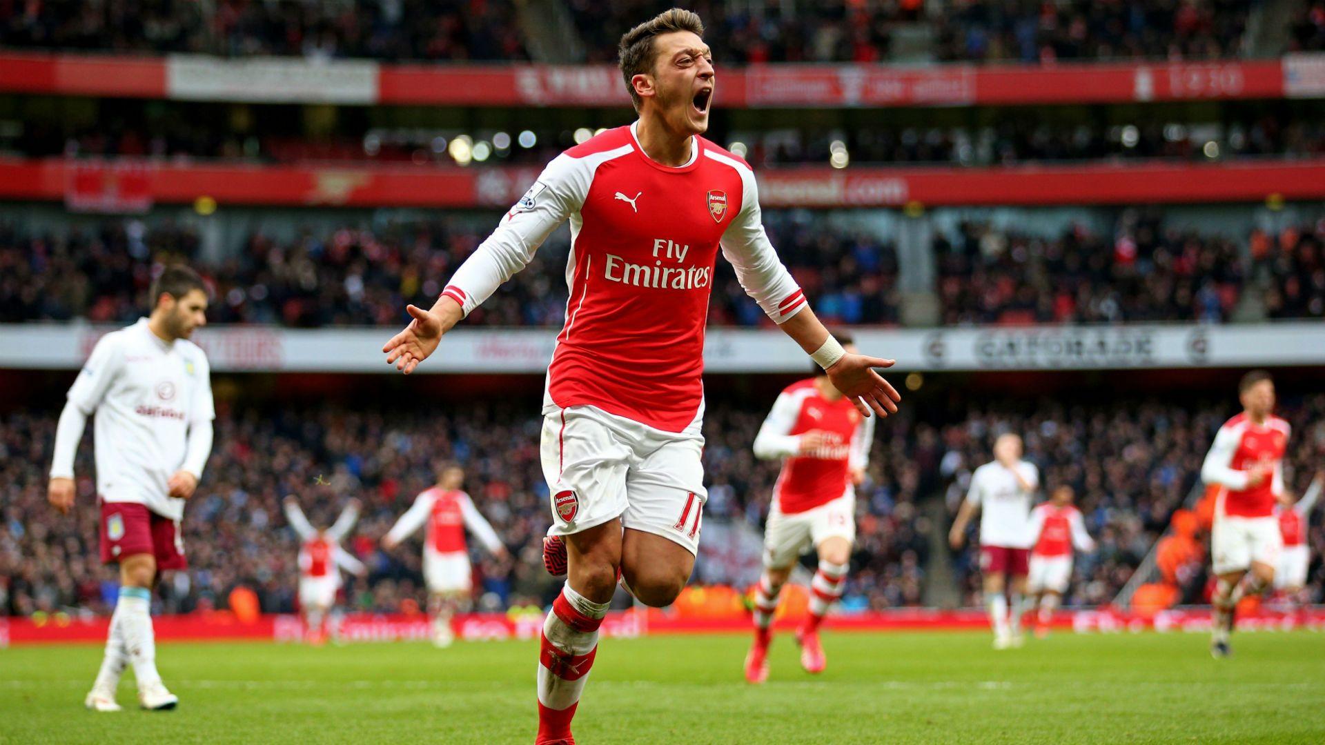 Discussion: Mesut Ozil's future at Arsenal