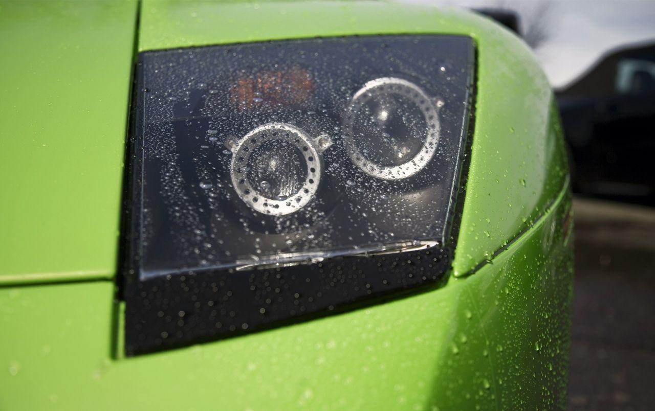 Green Lamborghini Headlight wallpaper. Green Lamborghini Headlight