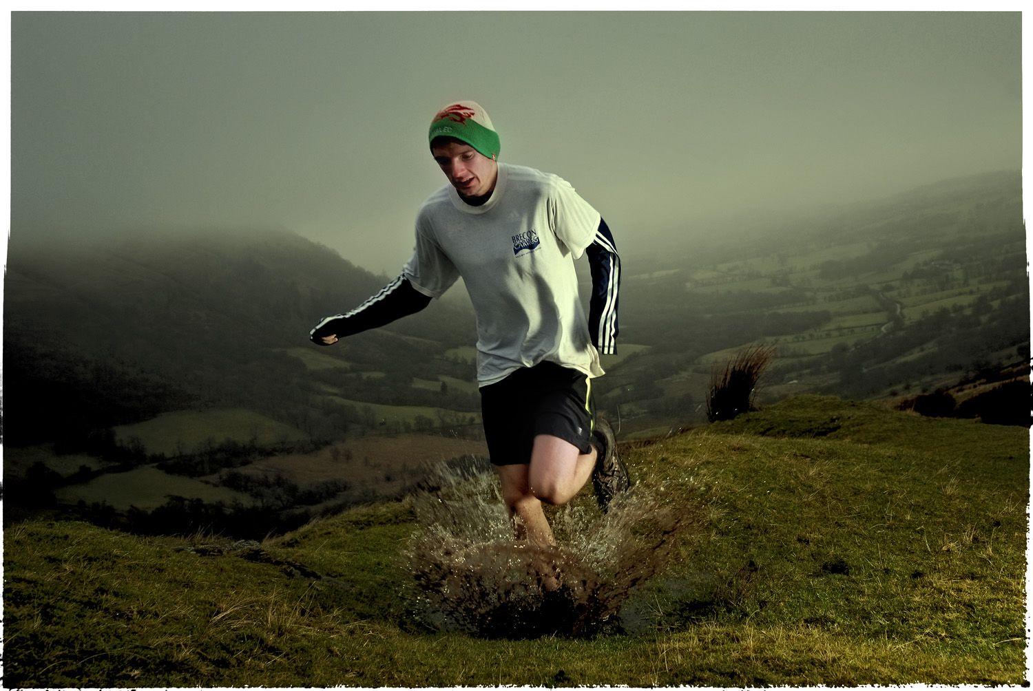 Welsh cross country champion trail running video. James Carnegie