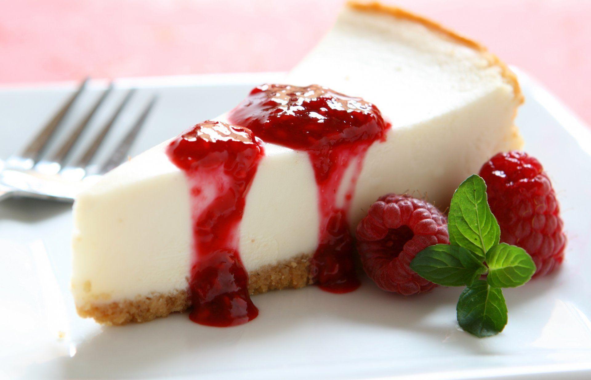 cheesecake cake piece berries raspberry jam sweet dessert HD wallpaper