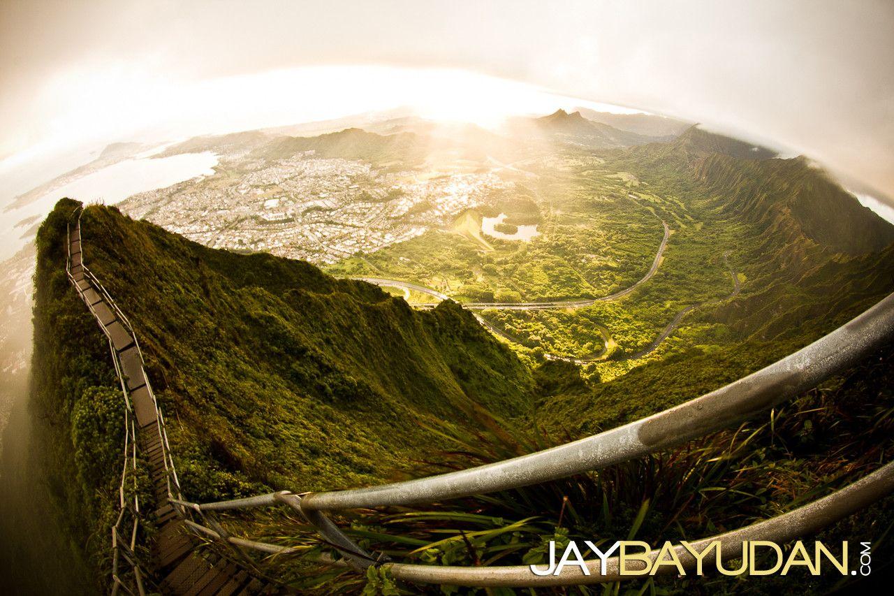 Sunrise in Hawaii from Stairway to Heaven